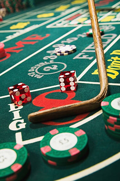 Live-dealer blackjack table on qqaxio